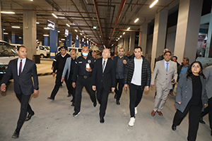 محافظ القاهرة يتفقد عدد من المواقف للاطمئنان على حركة نقل الركاب والإلتزام بالتعريفة الجديدة