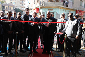 محافظ القاهرة ورئيس الغرفة التجارية يفتتحان معرض 